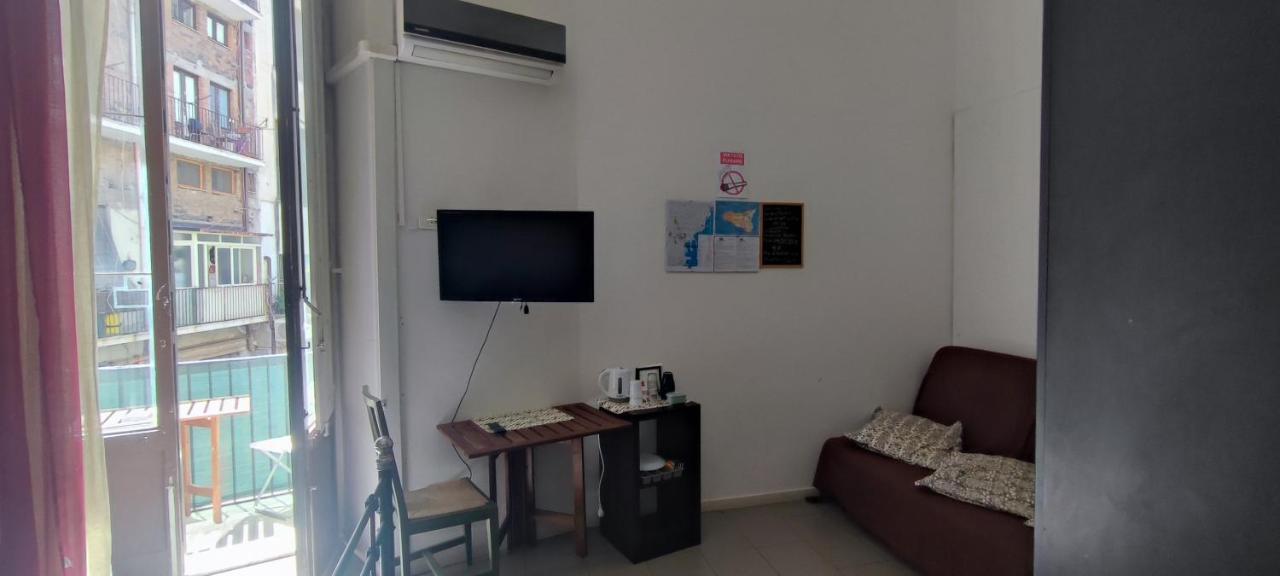 Downtown Vicino Al Duomo Apartman Catania-Fontanarossai nemzetközi repülőtér Kültér fotó
